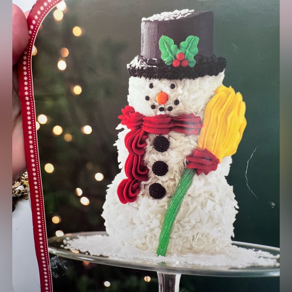WILLIAMS SONOMA NORDIC WARE 3D SNOWMAN CAKE PAN inspired by frosty the Snowman - Picture 7 of 10